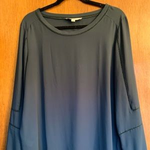 Deep green, long sleeve LOFT shirt